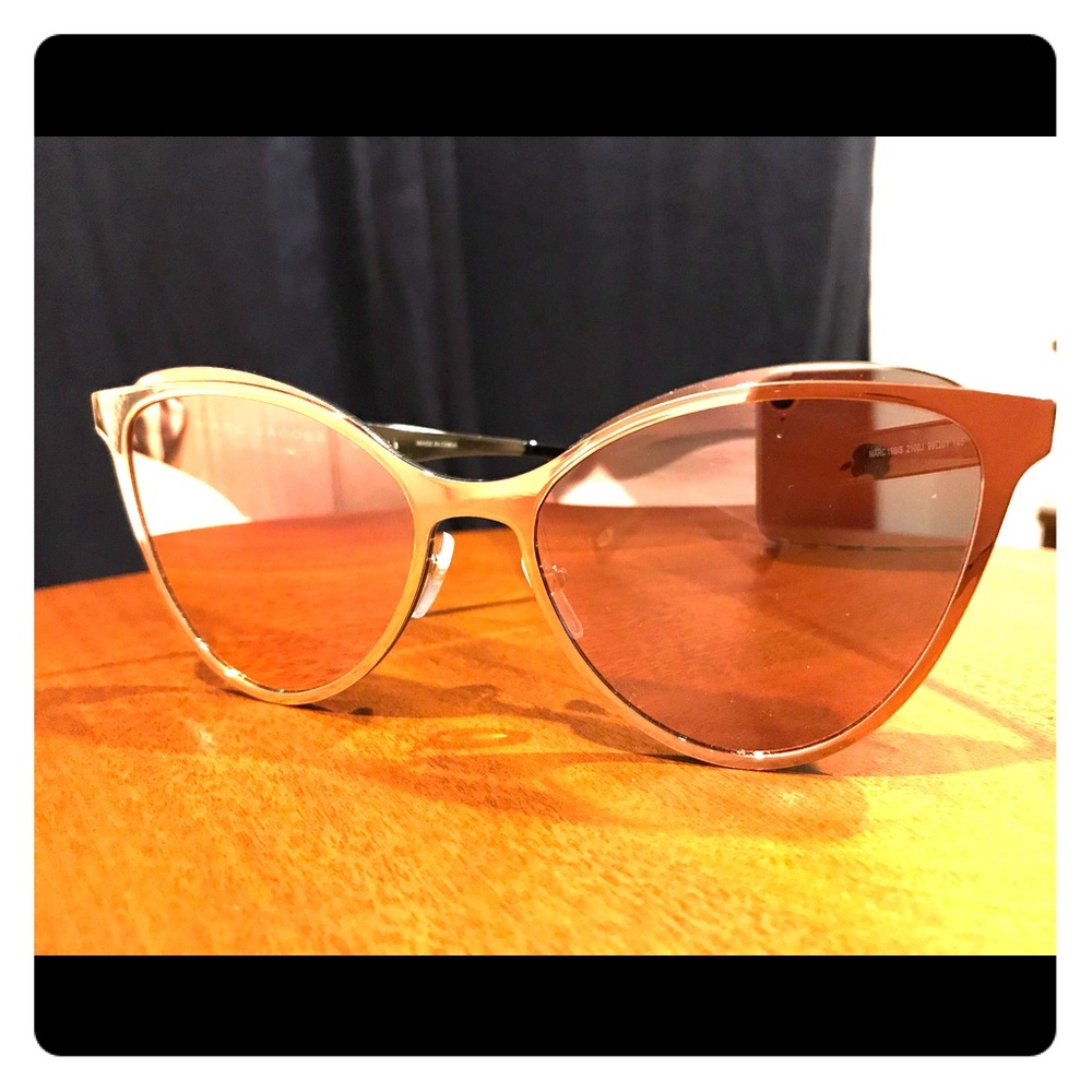 Marc Jacobs Cat Eye Mirror Sunglasses in Rose Gold